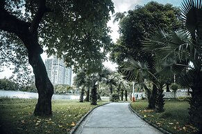 Inya Lake Hotel