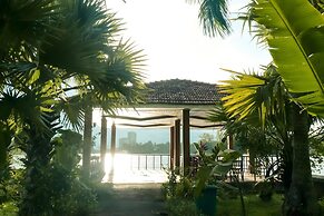 Inya Lake Hotel
