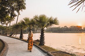 Inya Lake Hotel