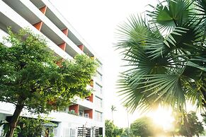 Inya Lake Hotel