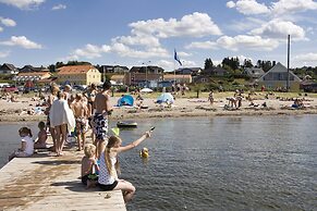 Hvalpsund Færgekro