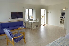 Hvalpsund Færgekro