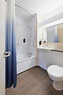 Travelodge Exeter M5