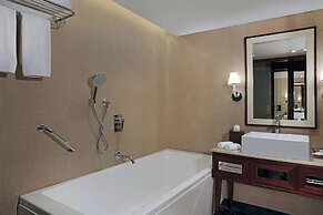 Sheraton Grand Pune Bund Garden Hotel