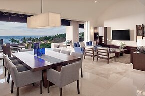 Four Seasons Resort Punta Mita