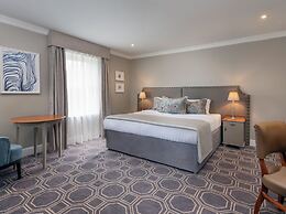 Castle Oaks House Hotel