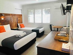 Pleasant Way River Lodge