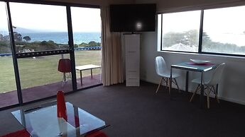 Diamond Island Resort & Penguin viewing
