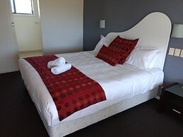 Diamond Island Resort & Penguin viewing