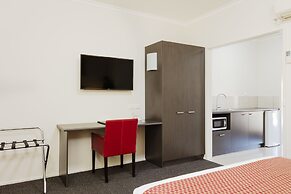 Quality Inn Colonial