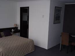West Coaster Motel