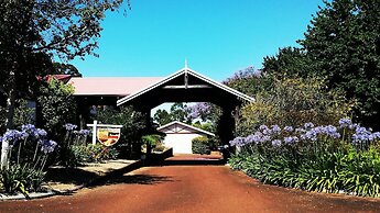 Karri Forest Motel
