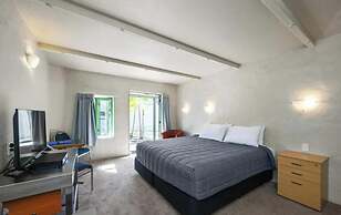 Parklane Motor Lodge