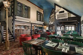 The Surrey Hotel