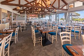 Beachfront Hotel