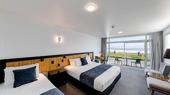 Beachfront Hotel