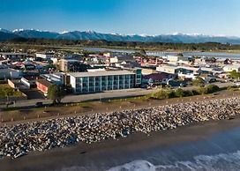 Beachfront Hotel