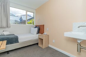 Melbourne Lodge