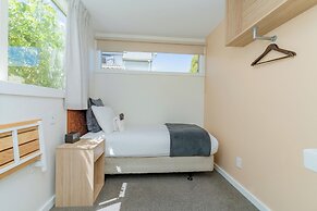 Melbourne Lodge