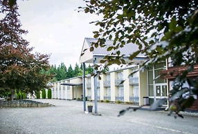 Fiordland Hotel