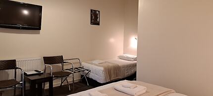 Fiordland Hotel
