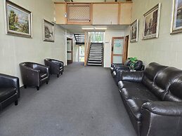Fiordland Hotel