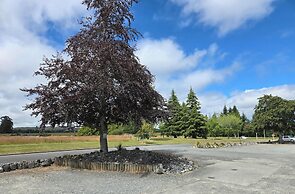 Fiordland Hotel