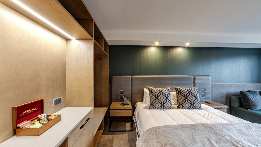 Distinction Luxmore Hotel