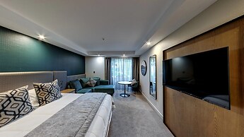 Distinction Luxmore Hotel