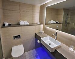 Distinction Luxmore Hotel