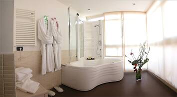 Best Western Plus Globus Hotel