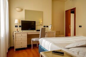 Best Western Plus Globus Hotel