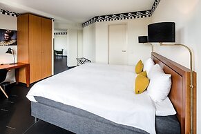 Hotel Theater Figi