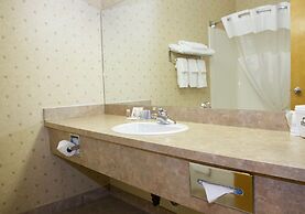 Days Inn & Suites by Wyndham Brooks