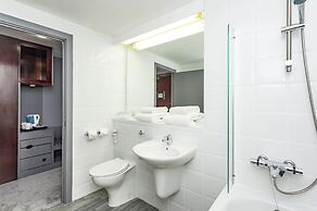 Sheffield Metropolitan Hotel by Belvilla