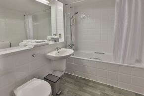Sheffield Metropolitan Hotel by Belvilla