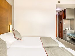 Sheffield Metropolitan Hotel by Belvilla