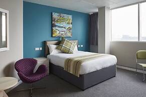 Cardiff Bute Terrace Hotel By Belvilla