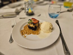 Marsh Farm Hotel