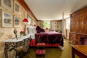 Prestonfield House