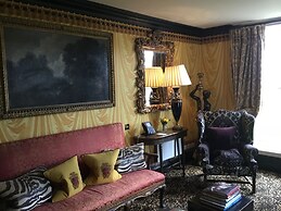 Prestonfield House