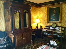 Prestonfield House