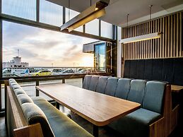 Holiday Inn Brighton Seafront by IHG