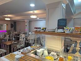 Red Lion Hotel