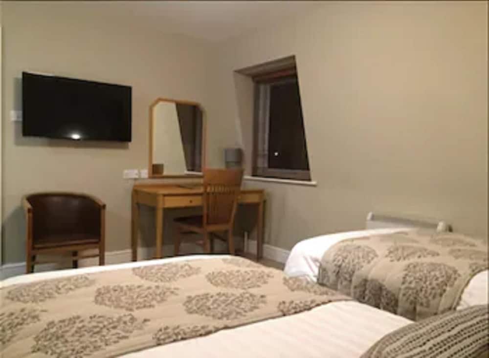 Red Lion Hotel