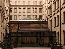 Grand Hotel