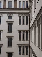 Grand Hotel
