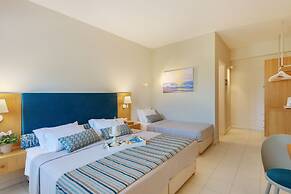 Dolphin Bay Seaside Resort & Suites