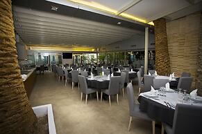 Astron Hotel