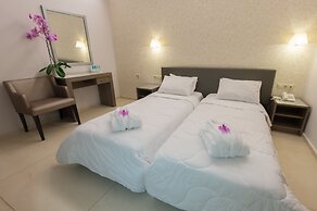 Astron Hotel